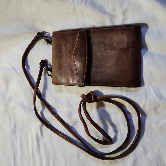 Vintage brown leather Timberland wallet bag.  Excellent weathered condition. - Picture 9 of 9